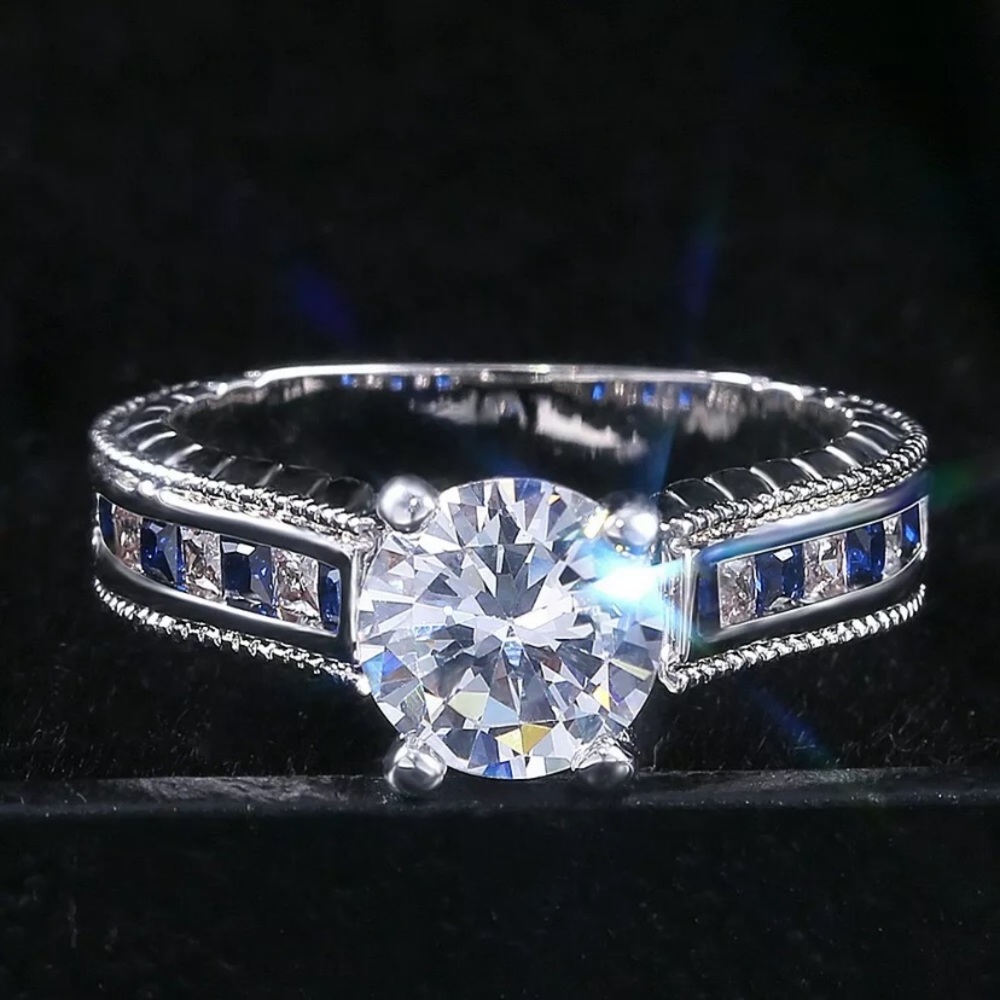 NEW 925 Elegant White Sapphire Round Shape…